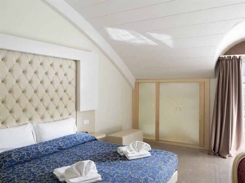Hotel Ambassador ريميني المظهر الخارجي الصورة