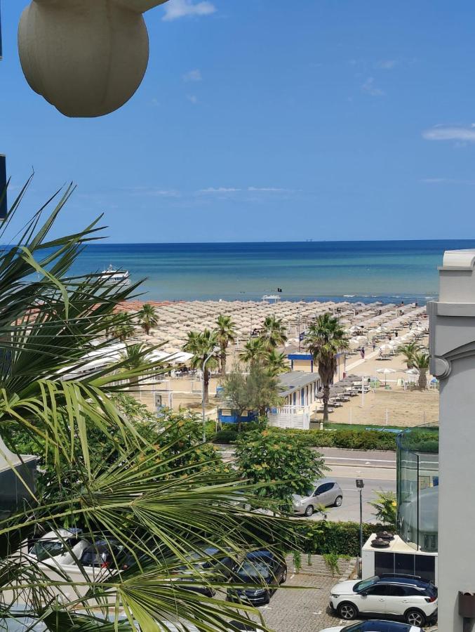 Hotel Ambassador ريميني المظهر الخارجي الصورة