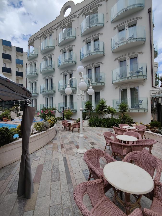 Hotel Ambassador ريميني المظهر الخارجي الصورة