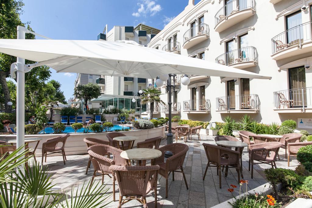Hotel Ambassador ريميني المظهر الخارجي الصورة