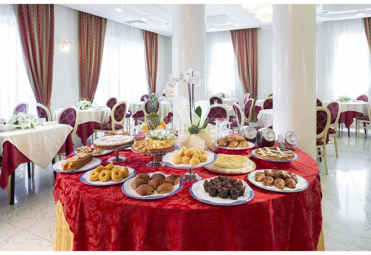Hotel Ambassador ريميني المظهر الخارجي الصورة