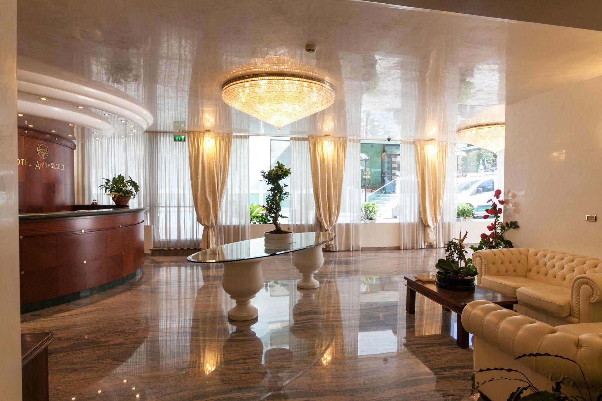 Hotel Ambassador ريميني المظهر الخارجي الصورة