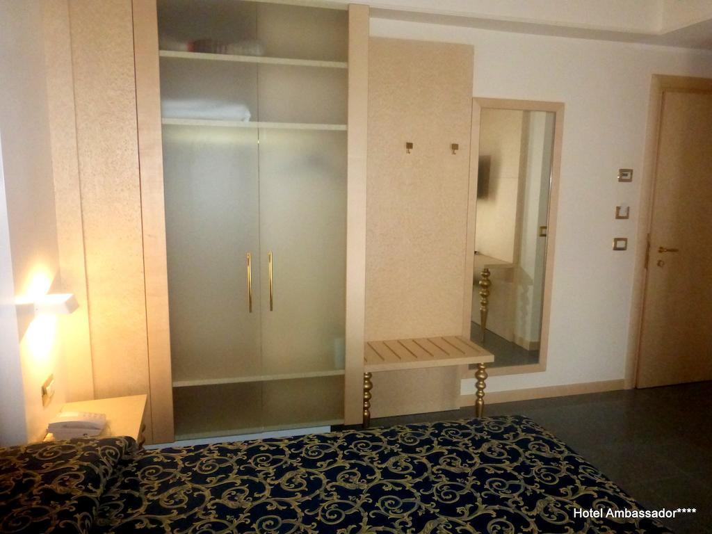 Hotel Ambassador ريميني المظهر الخارجي الصورة